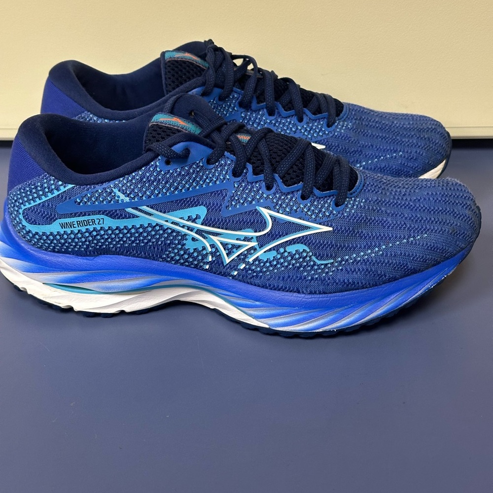 Mizuno Sneakers Womens 10.5 Wave Rider 28 411457 00UN White Running Gym Shoes